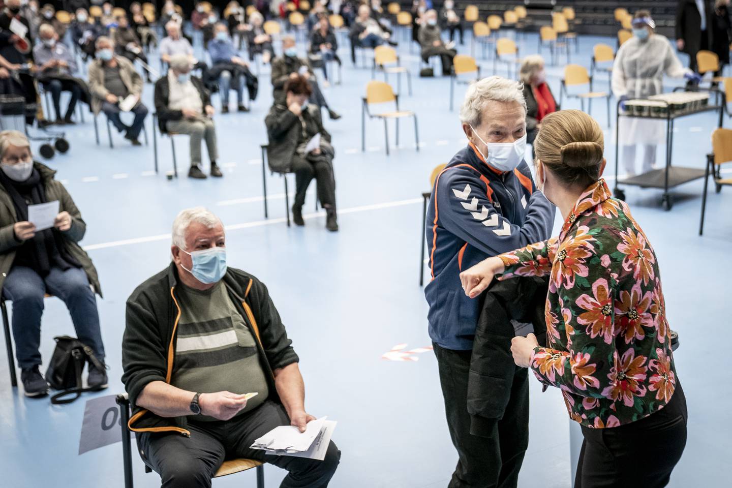 Danmarks statsminister Mette Frederiksen under et besøk til et vaksineringssenter i Roskilde tidligere i april.