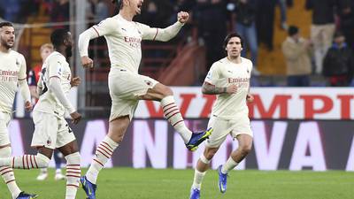 Zlatan scoret på frispark da Milan tok innpå Napoli