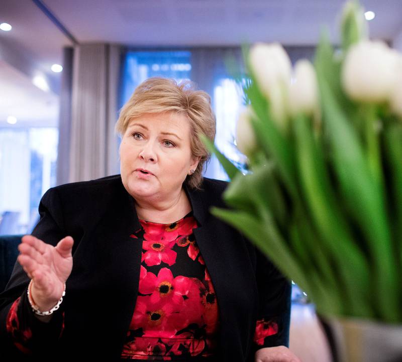 Erna Solbergs regjering må nøye seg med terningkast tre for sin klimainnsats. FOTO: BRIAN CLIFF OLGUIN