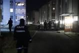 Politiet i arbeid på stedet etter at en mann i 20-årene ble funnet skadd utendørs på Haugenstua i Oslo 29. august 2020.