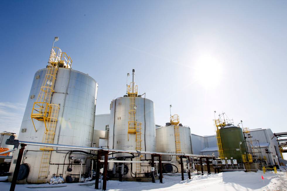Statoils oljesandfasiliteter i Leismer i Canada. På bildet ses dampkjeler på oljepressanlegget. Foto: Gorm Kallestad/NTB scanpix