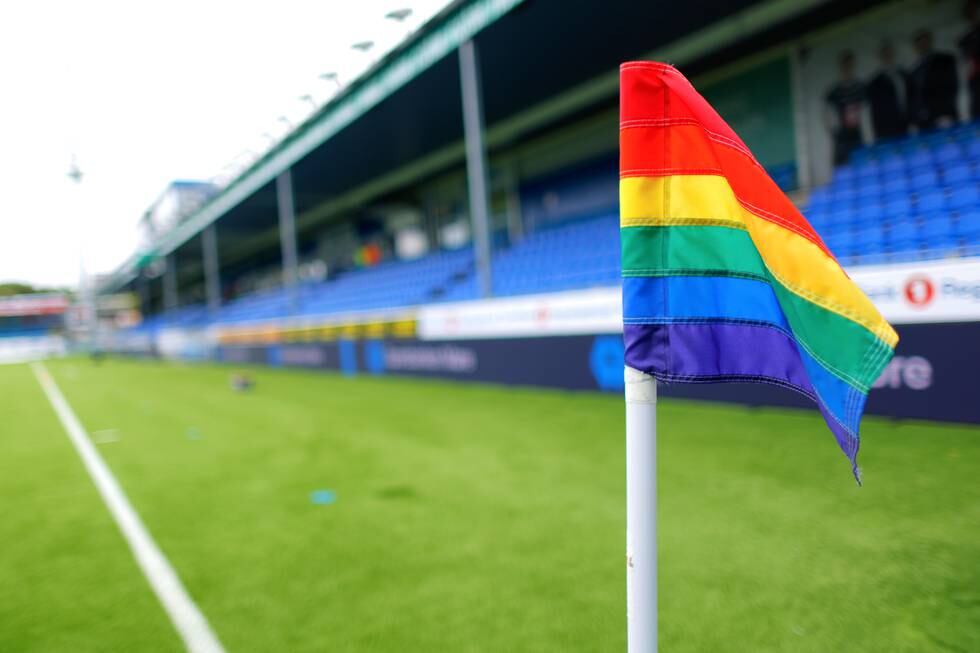 Trans- og ikke-binære fotballspillere på amatørnivå i Tyskland kan fra neste sesong velge om de vil spille for kvinnelag eller herrelag. Foto: Svein Ove Ekornesvåg / NTB