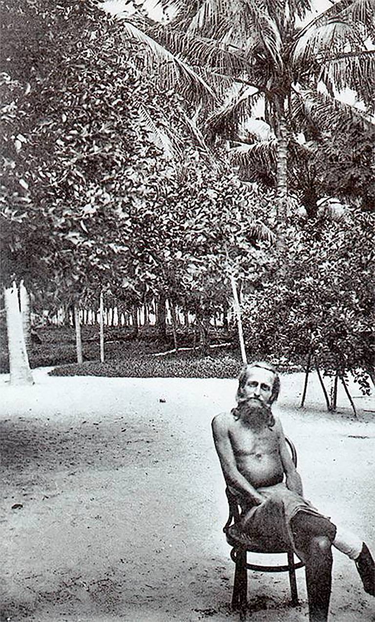 I 16 år overlevde August Engelhardt på kokosnøtter. Til slutt veide han 39 kilo og var, som sine følgere, sjokkerende feilernært.