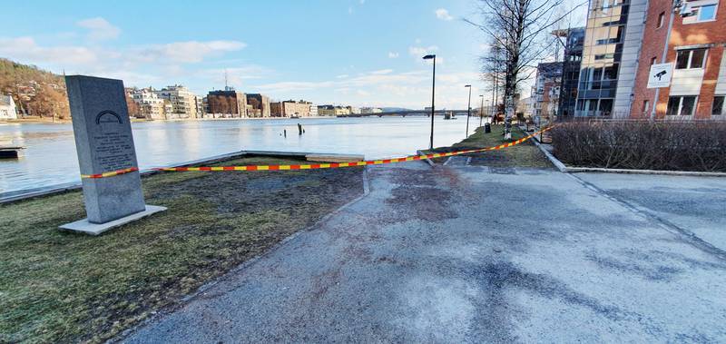 Drammen kommune har vært rundt og sperret av flere turområder i kommunen i løpet av dagen.