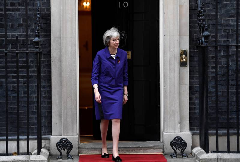 Statsminister Theresa May står overfor en gigantisk oppgave i å forhandle Storbritannia ut av EU.