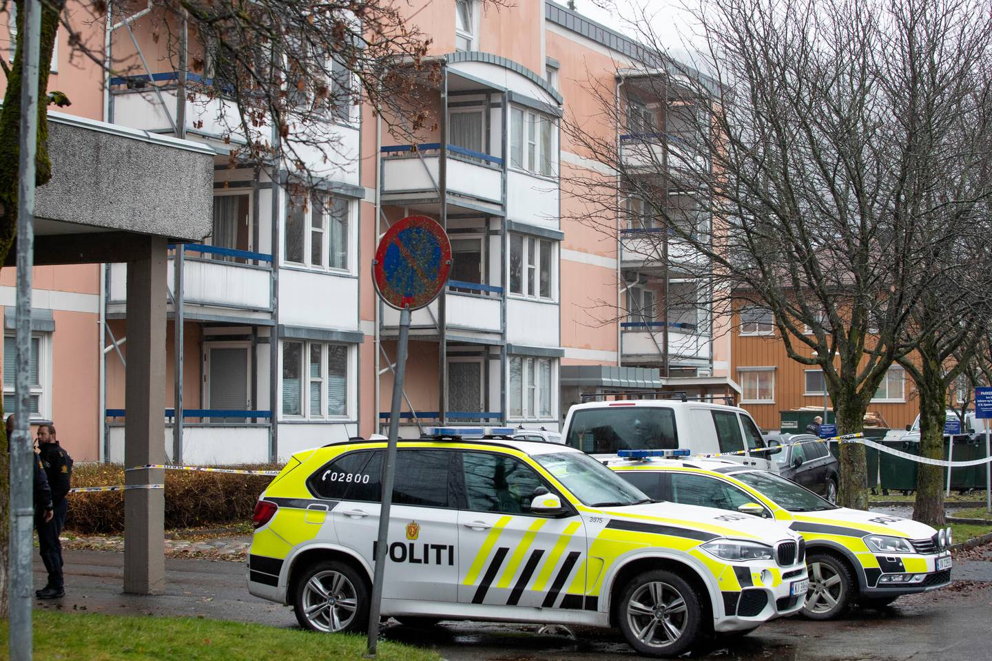 Drammen 20201112. 
Politiet har startet etterforskning etter at en kvinne ble funnet død i en leilighet i Drammen. Dødsfallet betegnes som mistenkelig.
Foto: Terje Bendiksby / NTB