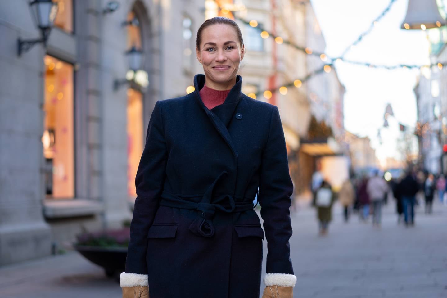 Forbrukerøkonom Cecilie Tvetenstrand i Storebrand gir råd til årets julehandel og advarer mot kredittkortfeller