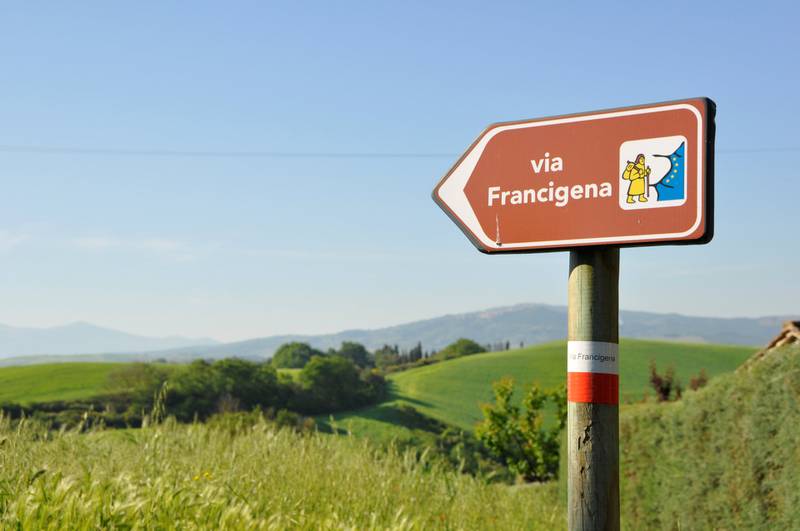 Pilegrimsruten Via Francigena er godt merket fra Alpene til Roma.