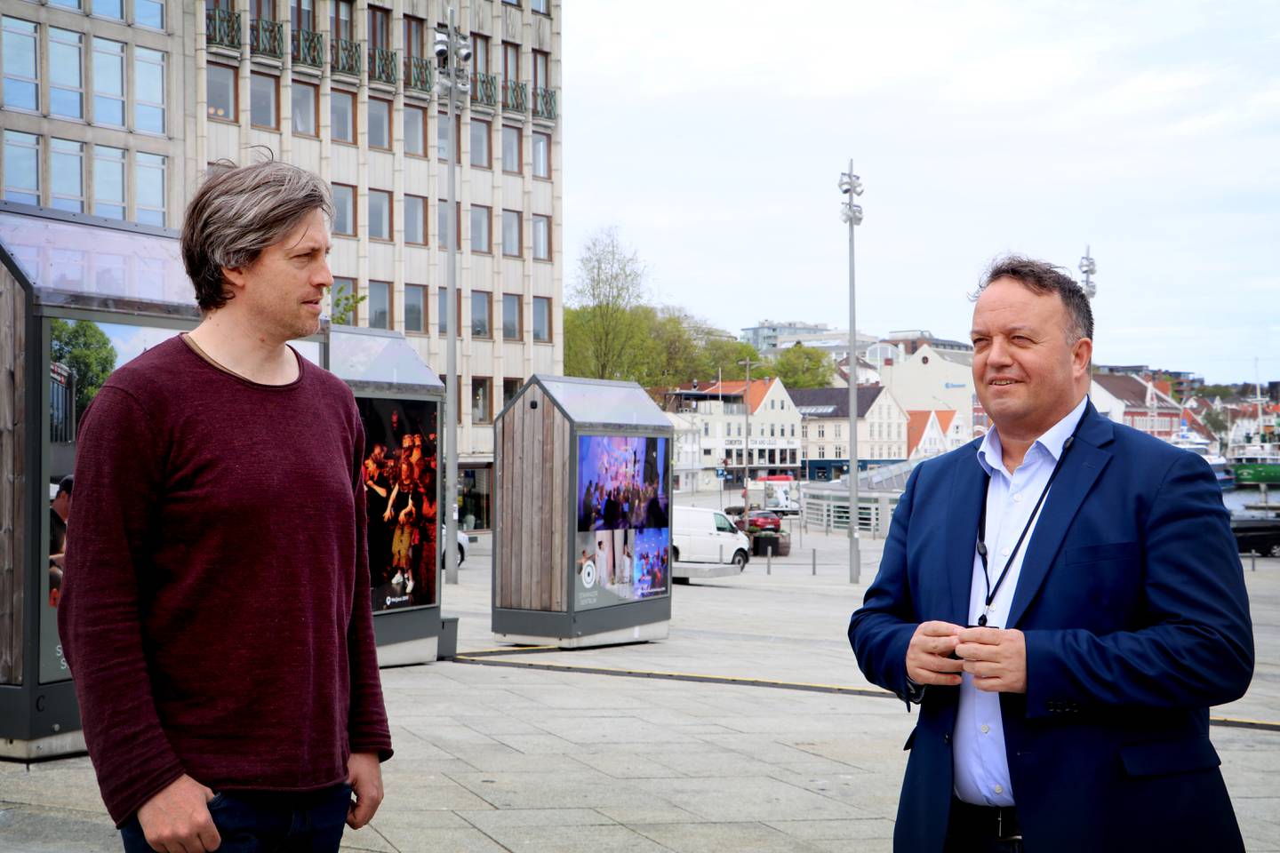 Frode Myrhol (t.h.) og Stian Tjensvold fra Folkeaksjonen Nei til mer Bompenger, er fornøyde med at politikerne i Stavanger satser på å intensivere innbyggerinvolveringen i kommunen.