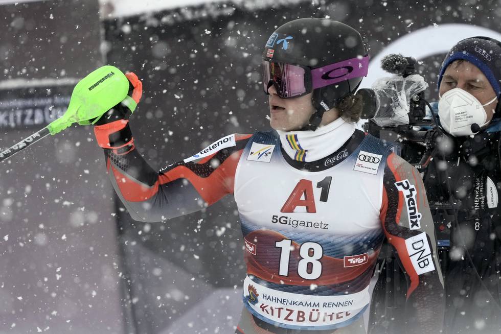Lucas Braathen tok 2.-plass i Østerrike. Foto: Giovanni Auletta / AP / NTB