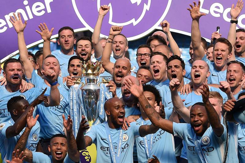 regjerende mester: Manchester City vant Premier League i fjor, og sitter i førersetet også i år. Søndag avgjøres tittelkampen i verdens beste liga. FOTO: OLI SCARFF, ntb scanpix