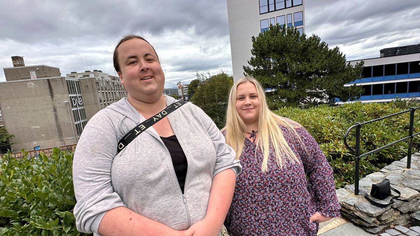 Styreleder i Fri Rogaland, Karoline Skarstein og festivalsjef for Skeivå Rogaland Pride, Live Idland oppfordrer pride-skeptikere til å komme og vite mer om hva Pride egentlig handler om.