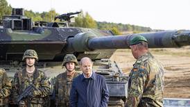Tyskland vil sende stridsvogner til Ukraina: – En ny æra