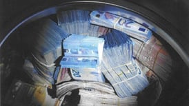 Hvitvasking av penger; politiet fant 3,5 millioner i vaskemaskinen