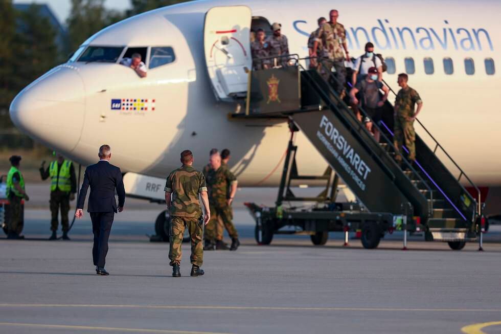 Flyet fra Tbilisi med de siste norske soldatene fra Afghanistan ankom mandag kveld Gardermoen.