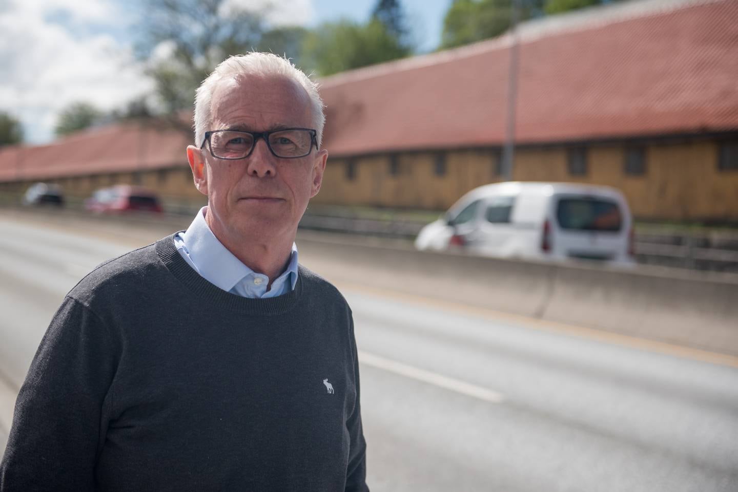 Arne Voll, kommunikasjonssjef i Gjensidige, advarer om at små irritasjoner kan føre til ulykker i trafikken.