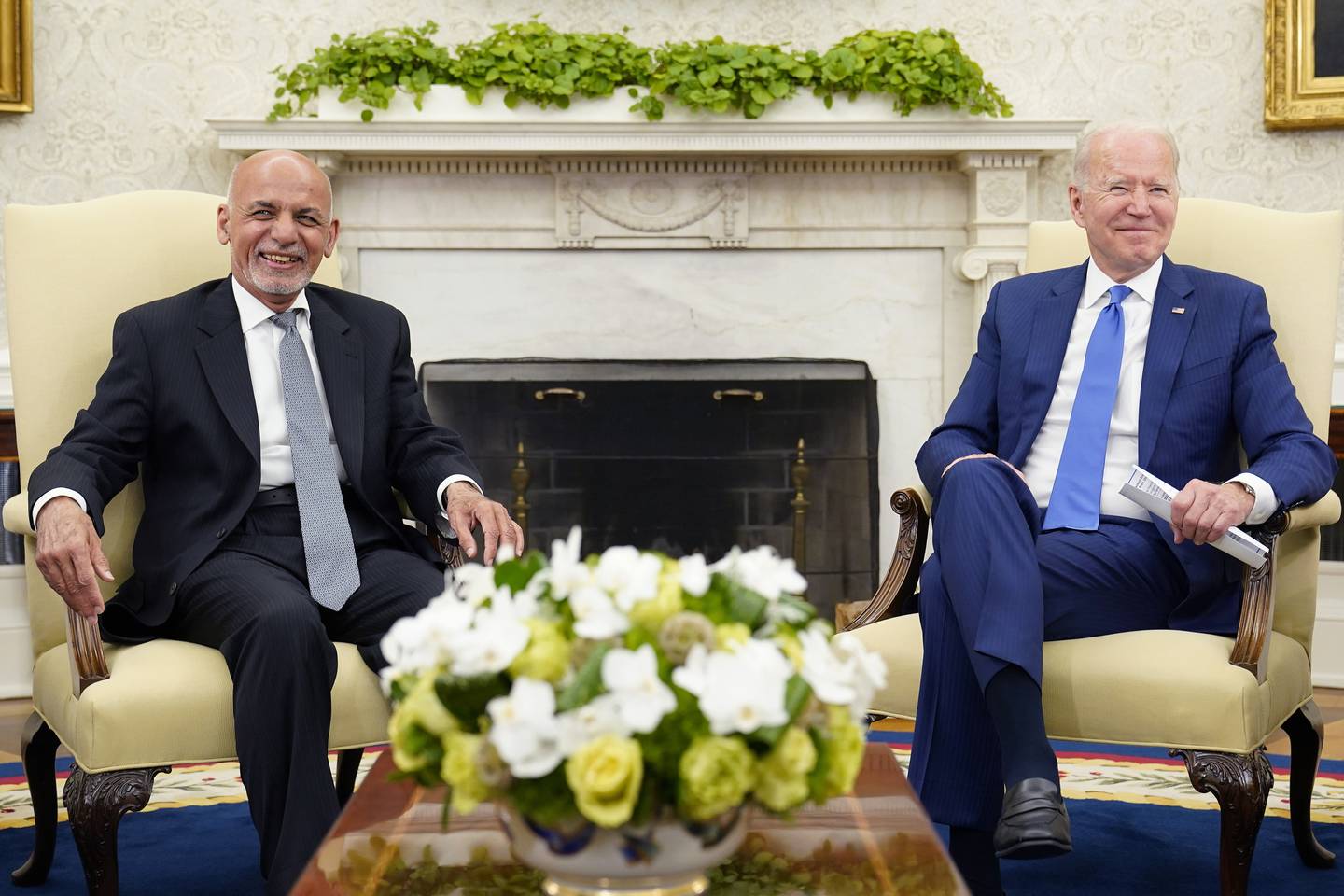 President Joe Biden lover at samarbeidet mellom USA og Afghanistan vil vedvare, selv om de amerikanske styrkene trekker seg ut av landet. Fredag møttes Biden og hans afghanske motstykke Ashraf Ghani i Det hvite hus. Foto: Susan Walsh / AP / NTB