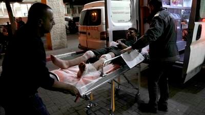 Palestinere drept av soldater og bosettere på Vestbredden
