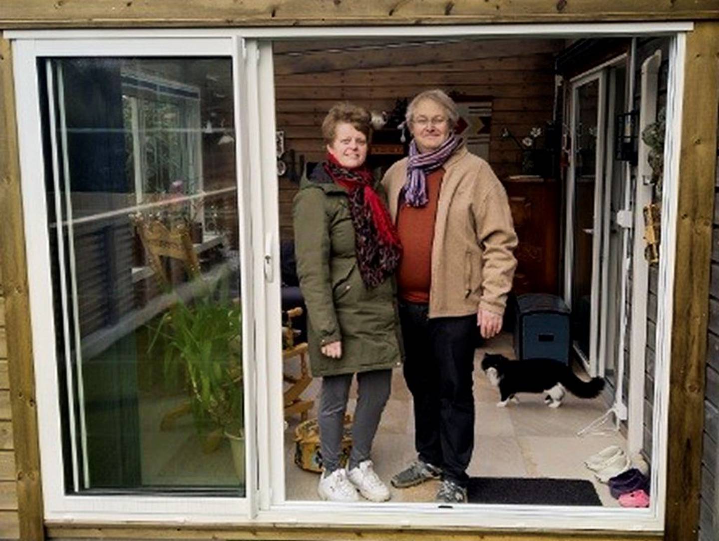 Torunn Oseberg (49) og Steinar (46) bruker hver dag til å bygge et trygt hjem.

Privat