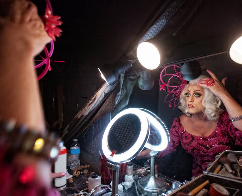 Har du en hemmelig drøm om å være drag queen for en kveld? Det kan Airbnbs nye lokalverter fikse! 