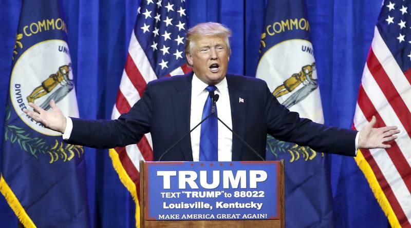 Donald Trump er fortsatt favoritt til å bli republikanernes presidentkandidat, og hans tilhengere hadde god grunn til å feire tirsdag kveld. FOTO: CHRIS BERGIN/REUTERS/NTB SCANPIX