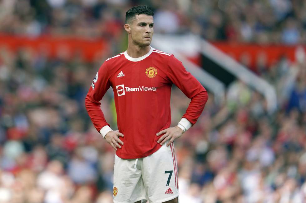 Cristiano Ronaldo ble i vår toppscorer i en skuffende Manchester United-sesong. Nå skal han ønske seg vekk fra klubben. Foto: Jon Super / AP / NTB