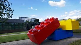 Lego gir opp å lage oljefrie byggeklosser