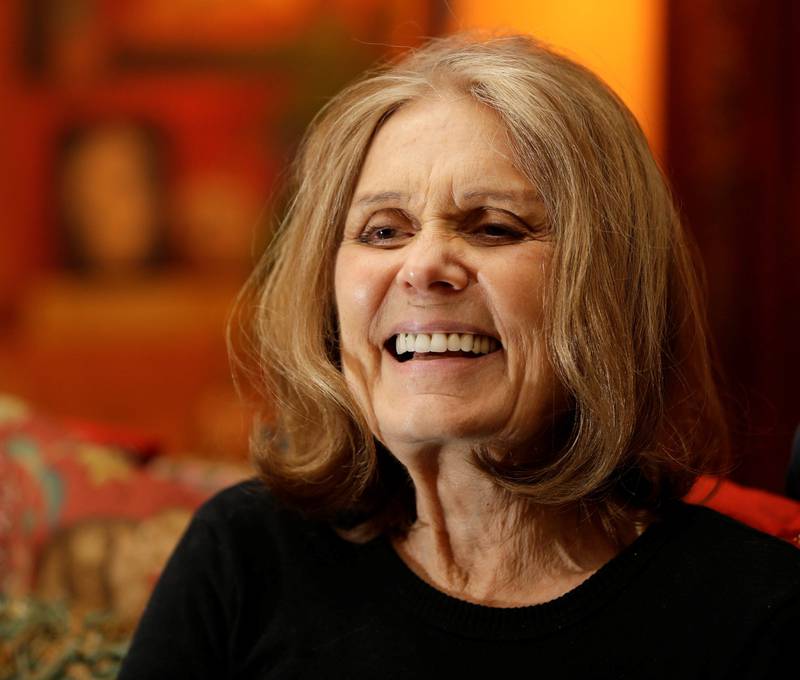 Eldre kvinner er frie fra seksualiserte stereotyper, sier Gloria Steinem. Hun tror det er en av grunnene til at USA endelig kan få sin første kvinnelige president. FOTO: Hilary Swift/NTB SCANPIX
