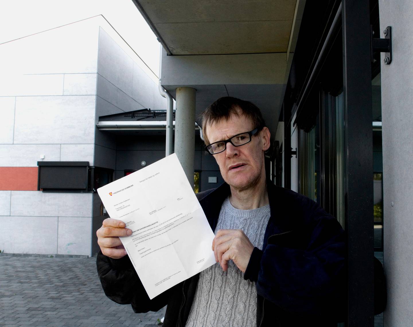 SJANSELØST: Morten Pettersen hevder han er sjanseløs til å betale regninga på nesten 23.000 kroner for reparasjon av trygdeleiligheten han hadde på Rolvsøy, som ble vandalisert mens han selv satt i fengsel i fjor.