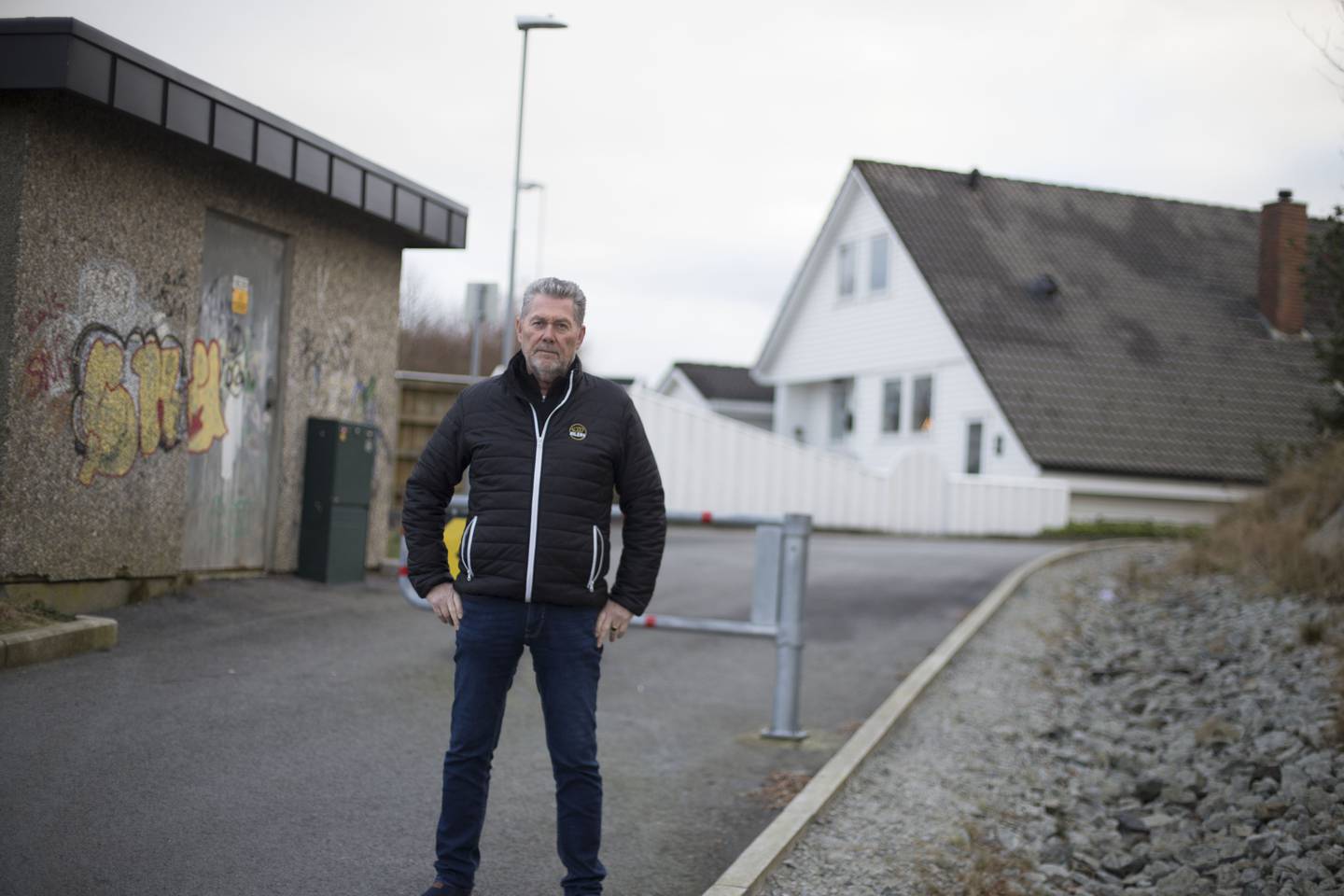 Ivar M. Langvik, representerer velforeningen i Settegarnsveien, som er leie av bråk og hærverk i nabolaget.