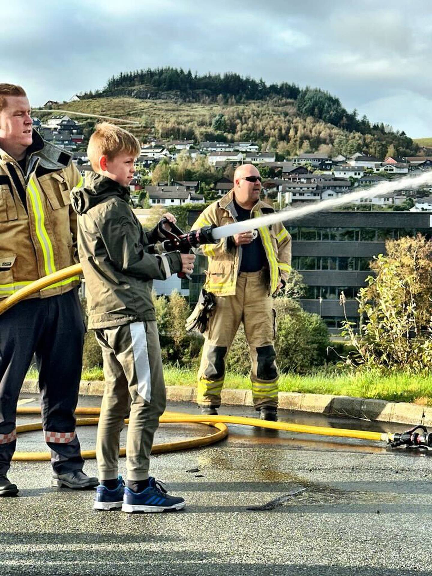 Bilder fra åpen dag på brannstasjoner i Rogaland
