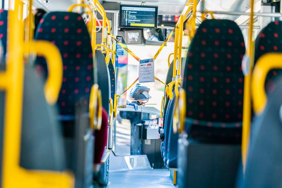 Yrkestrafikkforbundet er kritisk til munnbindpåbod for bussjåførar. Illustrasjonsfoto: Stian Lysberg Solum / NTB / NPK