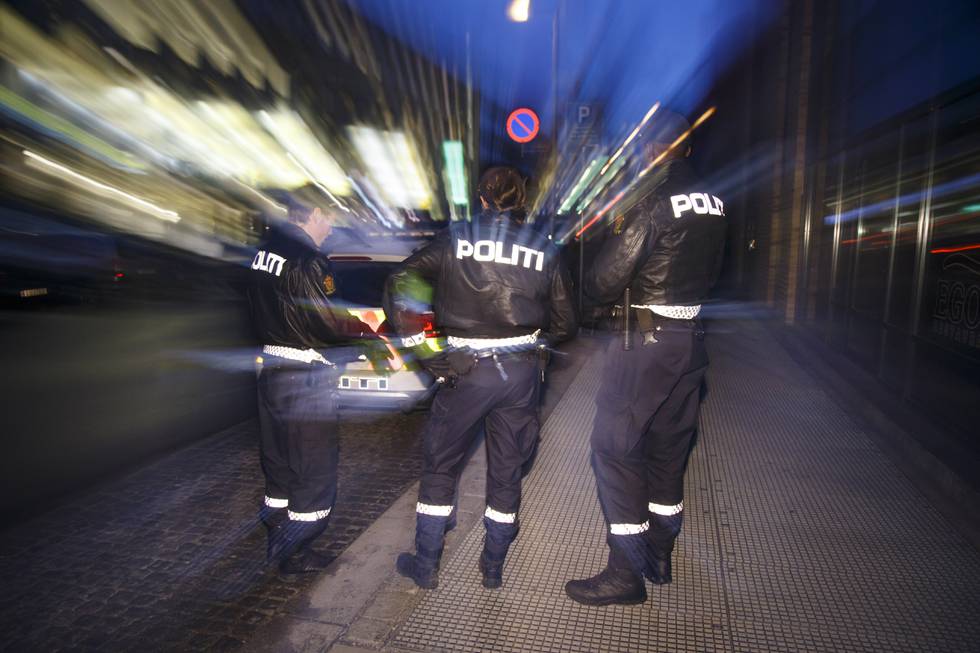 Politifolk er blant yrkesgruppene som hyppigst rapporterer om seksuell trakassering. Illustrasjonsfoto: Heiko Junge / NTB