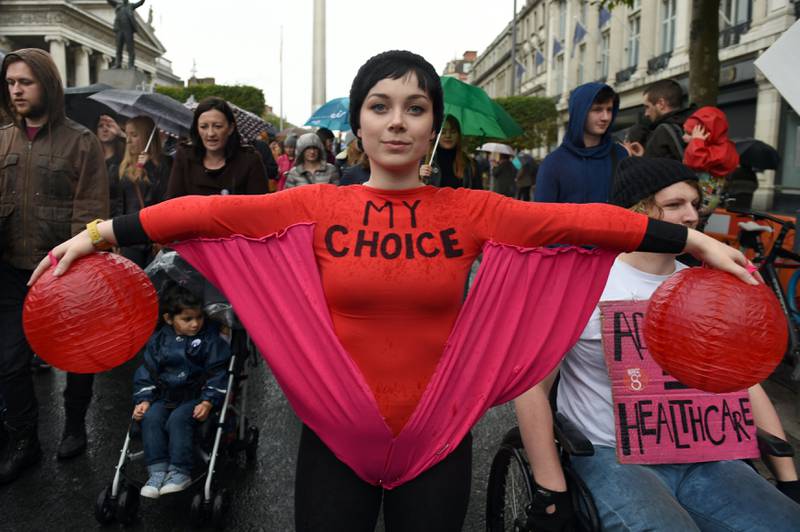 24. september demonstrerte abortforkjempere i gatene i Dublin. De vil ha en folkeavstemning over landet forbud mot abort.