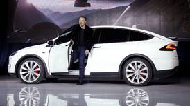 Elon Musk truer med å flytte Tesla ut av California