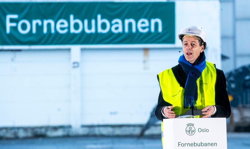 Samferdselsminister Knut Arild Hareide under anleggsstarten av den nye Fornebubanen 11. desember 2020.
Foto: Terje Pedersen / NTB