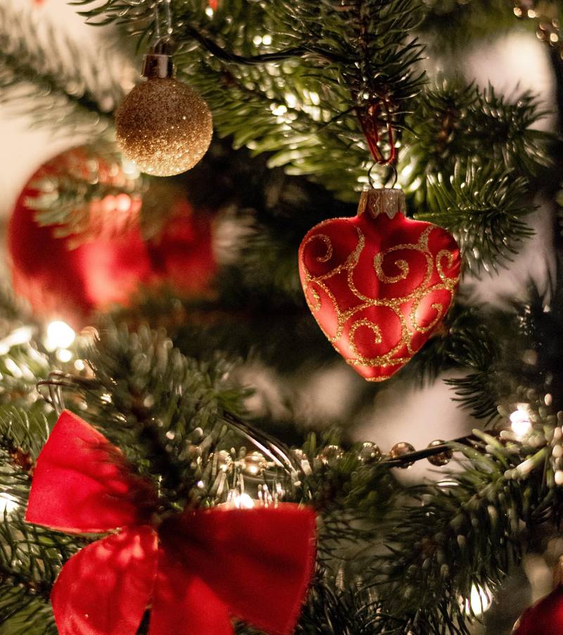 Mange har det vanskelig i jula, og finner fellesskap og glede i de ulike alternative julearrangementene som frivillige arrangerer på julaften.