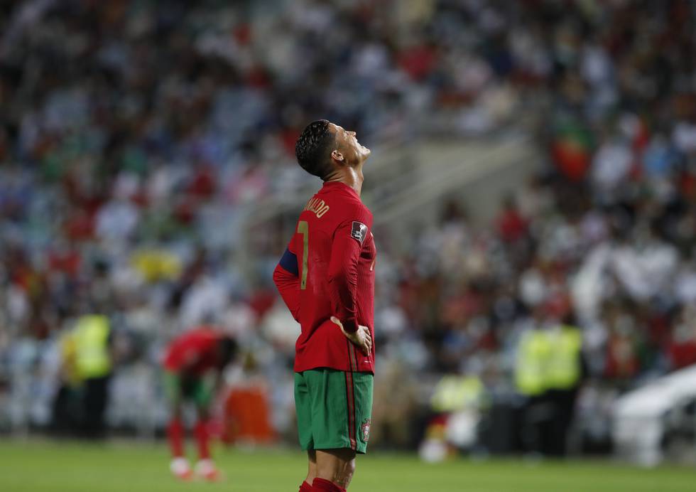 Cristiano Ronaldo ble tidenes mestscorende landslagsspiller i kampen mot Irland. Foto: Armando Franca / AP / NTB
