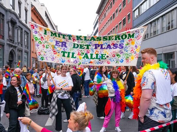 Regnbuetog i Oslo: – Kampen fortsetter