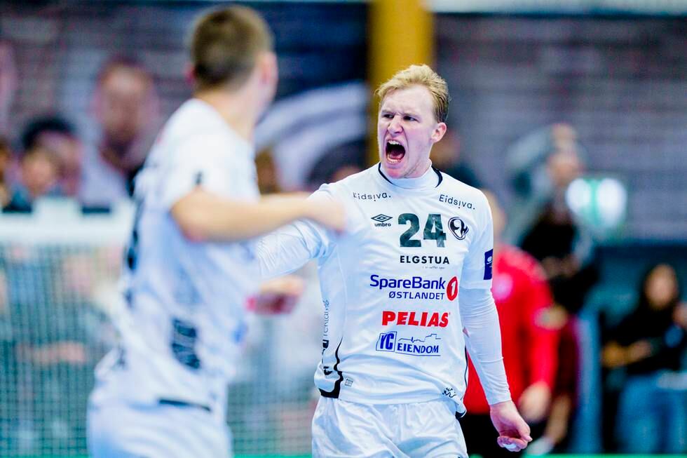Eric Oscar Johansson ble toppscorer for Elverum i semifinaleseieren over Drammen i håndball-NM torsdag. Foto: Stian Lysberg Solum / NTB