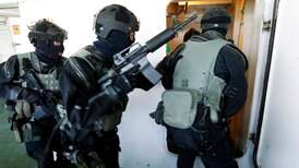 Økt aktivitet fra politiet og Forsvaret:Kontraterrorøvelse i Stavanger 
