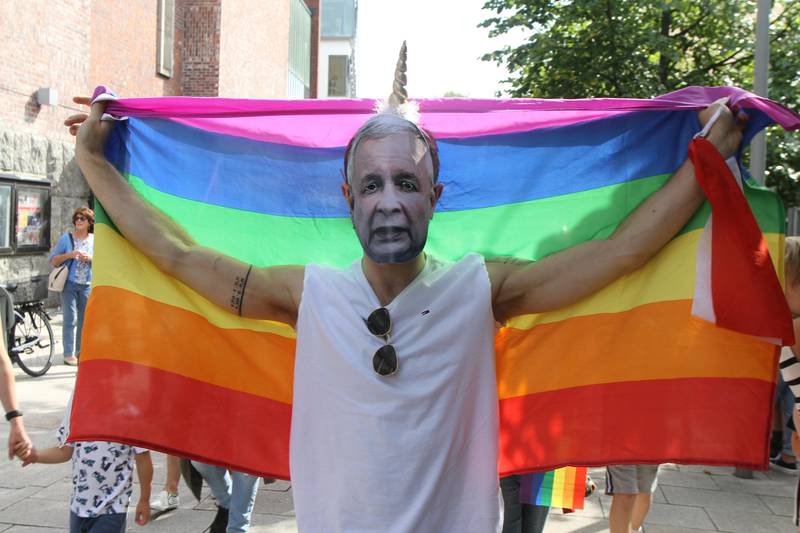 Det som er blitt en årlig, lokal prideparade farget Fredrikstad sentrum i helgen.