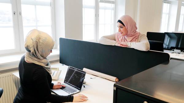EU-domstol åpner for hijabforbud for offentlig ansatte