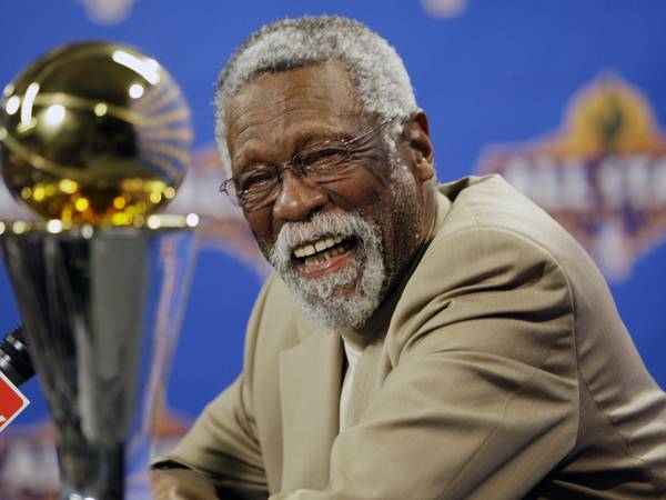 Avdød NBA-legende hylles av Obama og Jordan: – Banet vei for alle de svarte spillerne