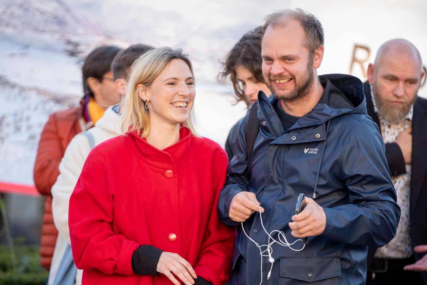 Rødts Sofie Marhaug og Mímir Kristjánsson har skrevet bok om skatteflukten til Sveits sammen.
