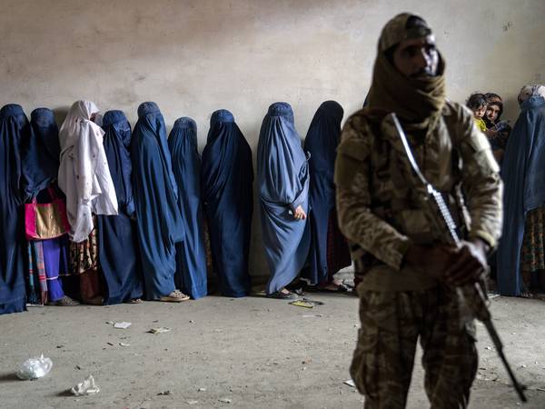 Amnesty anklager Taliban for tortur og utenomrettslige henrettelser