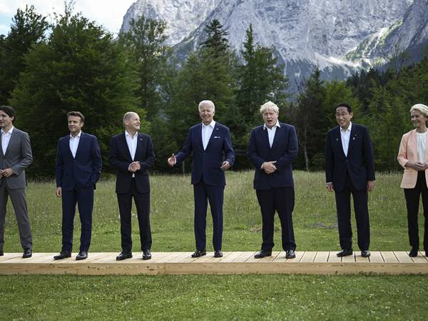 G7-landene vil motvirke kinesisk innflytelse og forby russisk gullimport