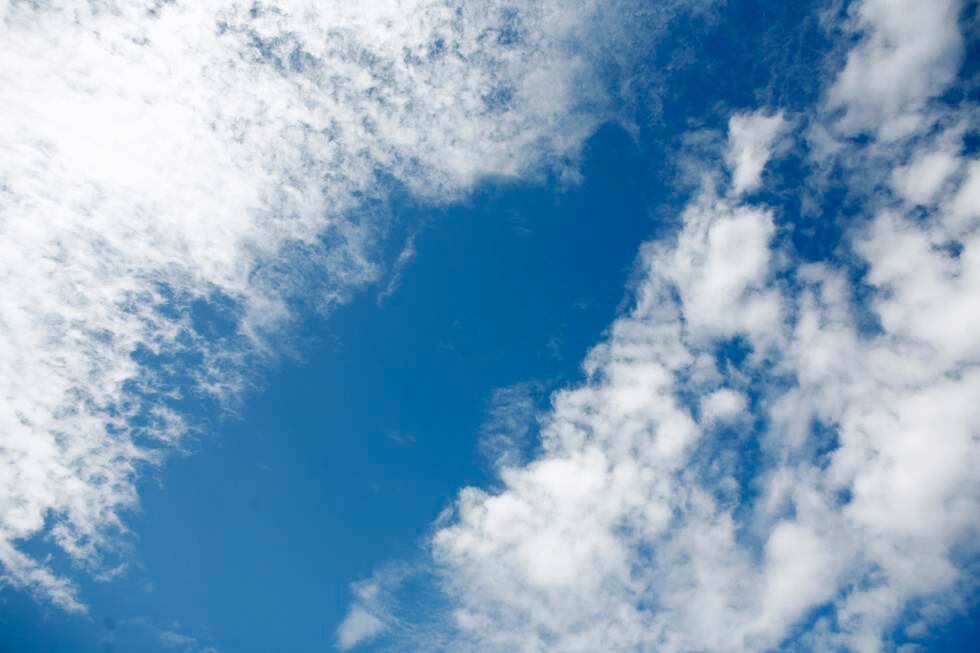 – Bak skyene er det et dystert økonomisk bilde som truer – også for kommunen her i Energihovedstaden, skriver Øyvind Jacobsen.