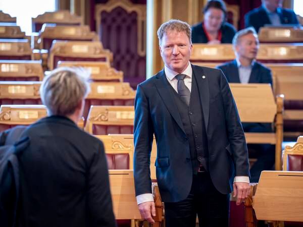 Gjelsvik nekter å bøye av i Kristiansand-striden tross refs fra storbyledere