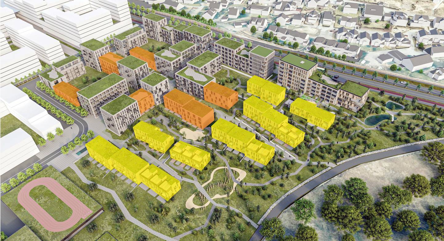 En skisse av planer for utbyggingsområdet, der tradisjonelle blokker er i gråbrunt med grønne tak, blokker med såkalte byhus i oransj og rekkehus markert i gult. Illustrasjon: DRMA/COBE